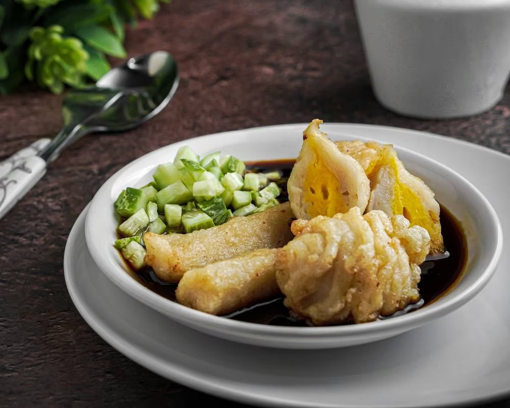 Menikmati Kelezatan Makanan Khas Medan: Pempek dan Proses Pembuatannya