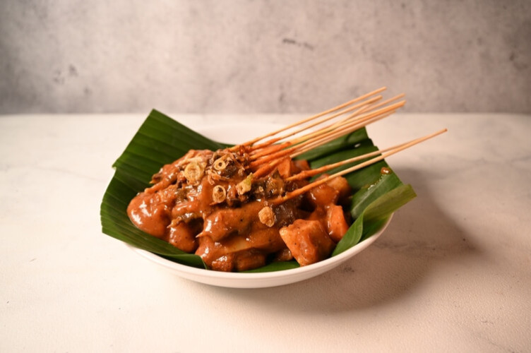 Makanan Khas Sumatera Barat: Asal Usul dan Cara Membuat Sate Padang