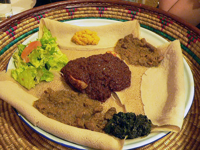 Mengenal Injera, Roti Tradisional yang Menjadi Jiwa Kuliner Ethiopia